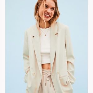 ✨H&M Beige Blazer ✨